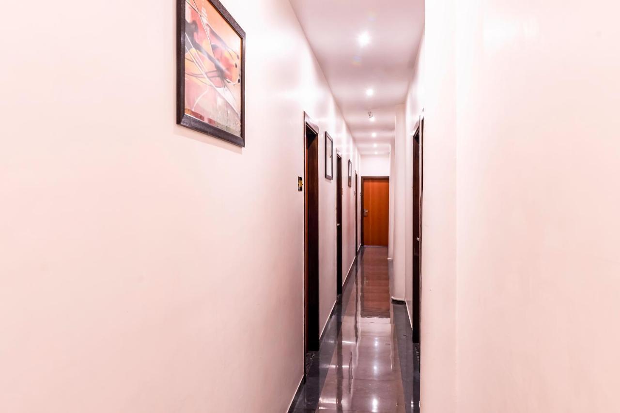Hotel Sea Grand, Colaba Mumbai Exterior photo