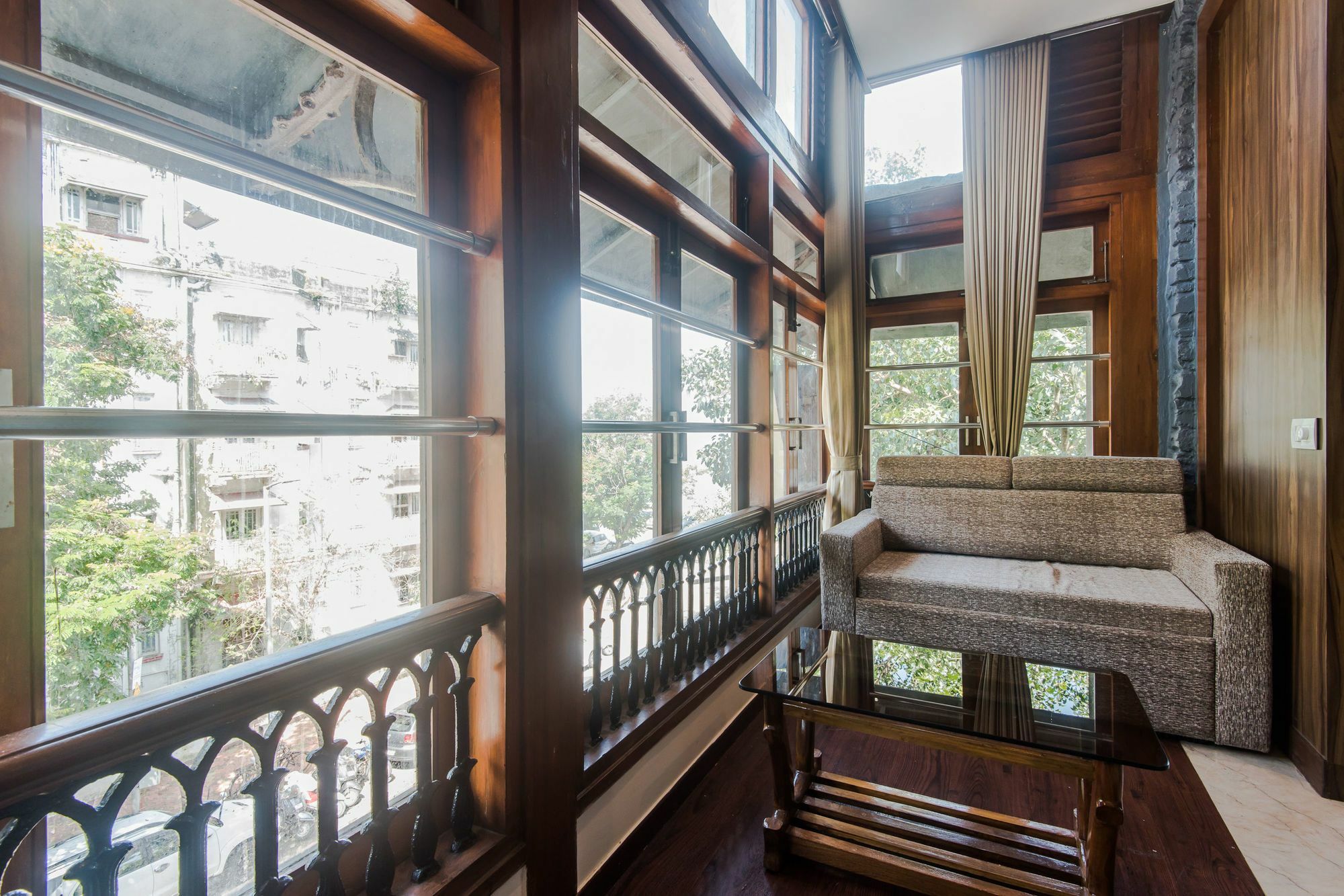 Hotel Sea Grand, Colaba Mumbai Exterior photo